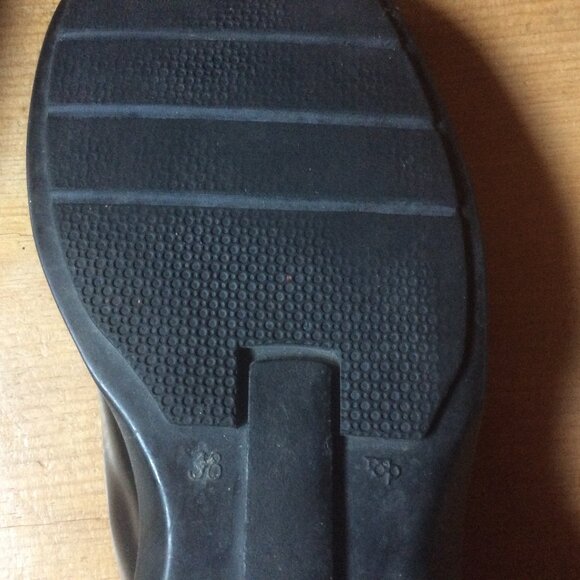 Coach Rita Spazzalato Black Leather Classic Square Toe Slip On Loafers Size 8.5B - Picture 8 of 9